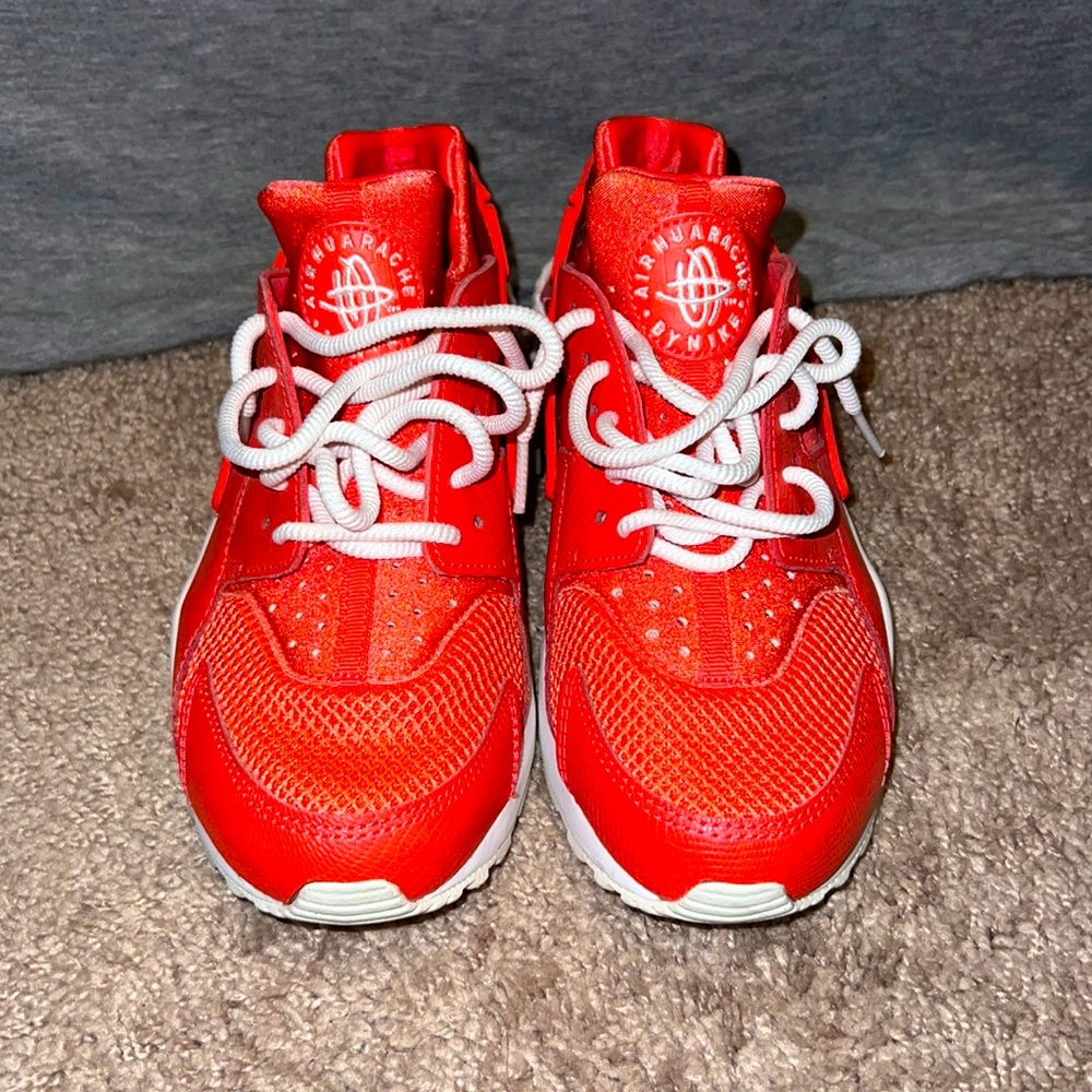 Nike air hurache shoes!